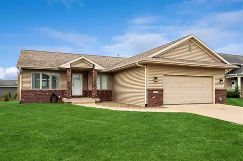 1960 Sherman Dr, Iowa City, IA 52240