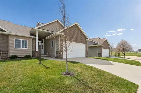 3269 Stone Ct, Marion, IA 52302