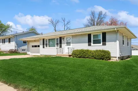 28 SW 29th Ave, Cedarrapids, IA 52404