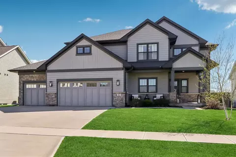 426 Windmill Pl, Iowa City, IA 52245