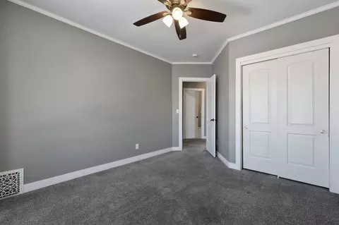 Bedroom - 231 32nd St NE, Cedar Rapids, IA 52402 photo 5 of 7