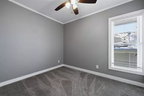 Bedroom - 231 32nd St NE, Cedar Rapids, IA 52402 photo 2 of 7