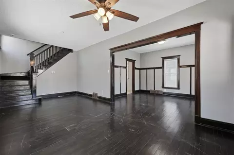 Living - 231 32nd St NE, Cedar Rapids, IA 52402 photo 2 of 6