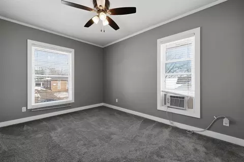 Bedroom - 231 32nd St NE, Cedar Rapids, IA 52402 photo 6 of 7