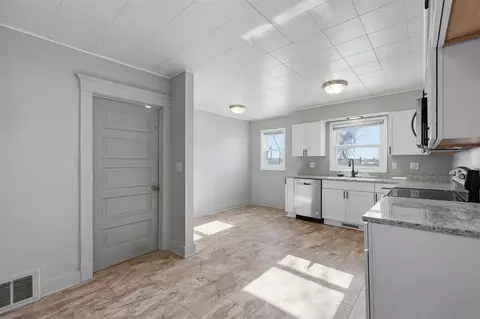 Other - 231 32nd St NE, Cedar Rapids, IA 52402 photo 4 of 10