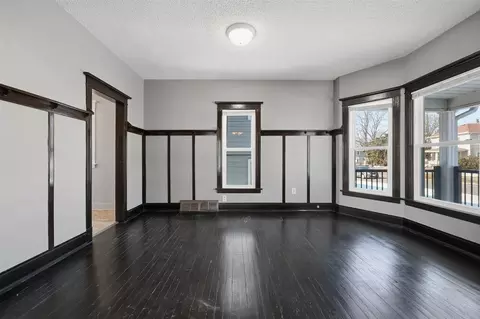 Living - 231 32nd St NE, Cedar Rapids, IA 52402 photo 5 of 6