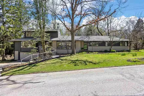 12 Fairview Knl NE, Iowa City, IA 52240
