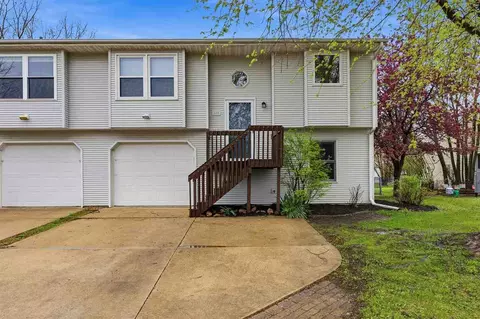 660 Molly Dr, North Liberty, IA 52317