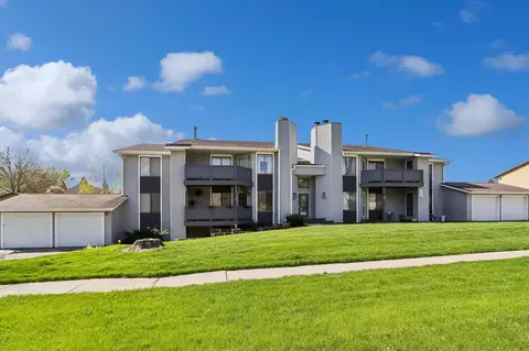 2040 Holiday Rd, Coralville, IA 52241