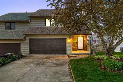 2231 14th St, Coralville, IA 52241