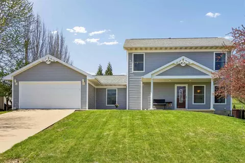 101 Lindemann Dr, Iowa City, IA 52245