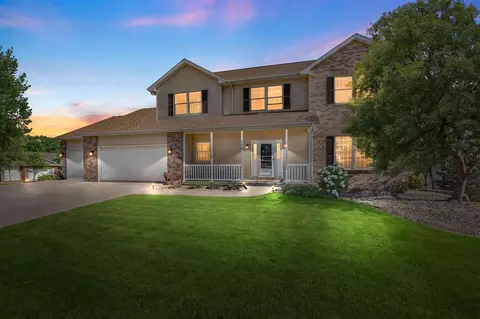 700 Creek View Ct, Coralville, IA 52241