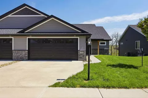 1410 Legend Dr, Tiffin, IA 52340