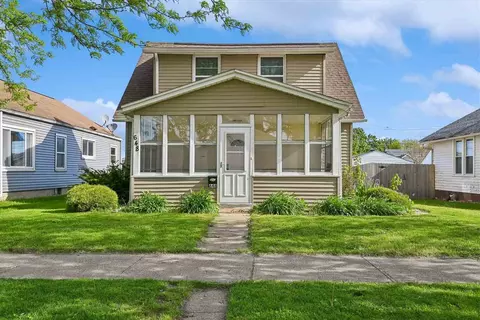 648 SW 22nd Ave, Cedar Rapids, IA 52404