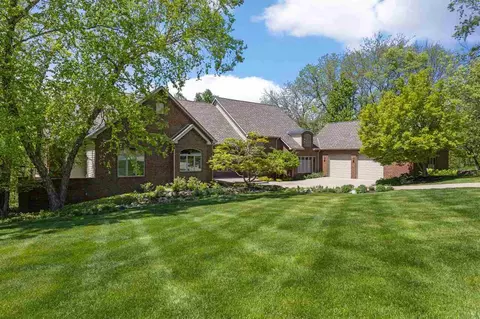 4181 Rose Bluff Cir NE, Iowa City, IA 52240