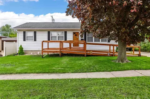 133 Wesley, Cedar Rapids, IA 52405
