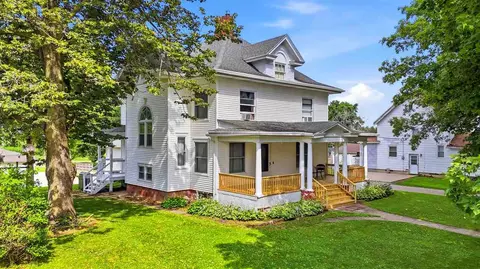 605 Williams, Victor, IA 52347