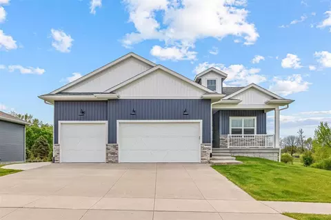 819 Old Mill Ln, Solon, IA 52333