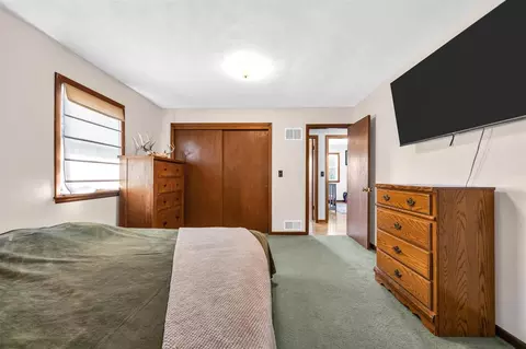Bedroom - 1770 Vavra Dr, Ely, IA 52227 photo 3 of 3