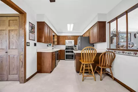 Kitchen - 1770 Vavra Dr, Ely, IA 52227 photo 2 of 3