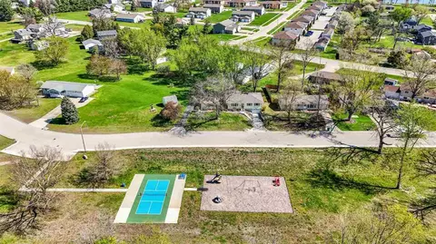 View/Area - 1770 Vavra Dr, Ely, IA 52227 photo 3 of 5
