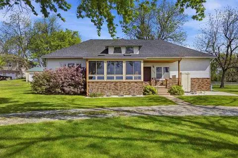 1502 SW Black Diamond Rd, Oxford, IA 52322