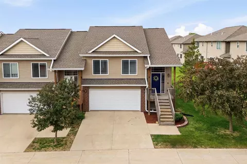 1809 Goose Lake Cir, North Liberty, IA 52317