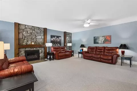 Living - 10611 Hawks Haven Rd, Cedar Rapids, IA 52411 photo 1 of 2