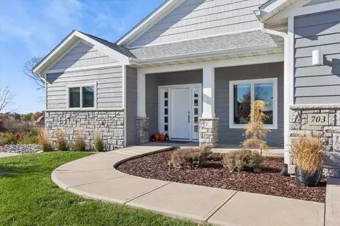 703 American Pharaoh Dr, Iowa City, IA 52240