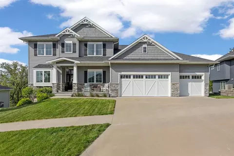 1340 Salm Dr, North Liberty, IA 52317