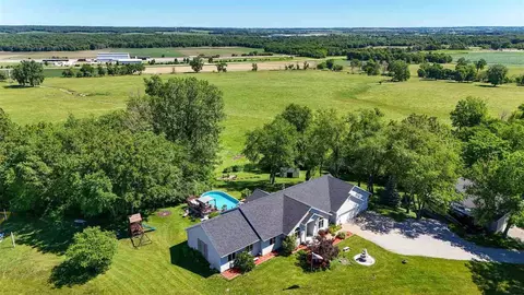 2963 170th St, South Amana, IA 52334