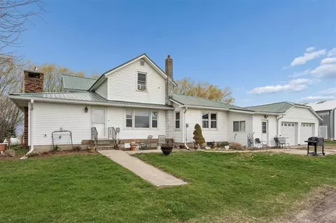 1317 68th St, Keystone, IA 52249