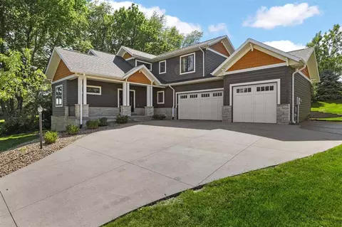 2856 Ash St, Coralville, IA 52241