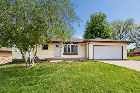 340 S Maple St, West Branch, IA 52358