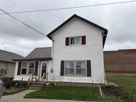 302 Long Ave, Lost Nation, IA 52254