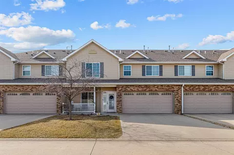 1554 Burr Dr, North Liberty, IA 52317
