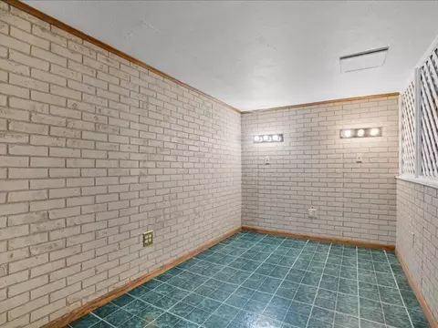 Other - 111 NE 34th St, Cedar Rapids, IA 52402 photo 8 of 9