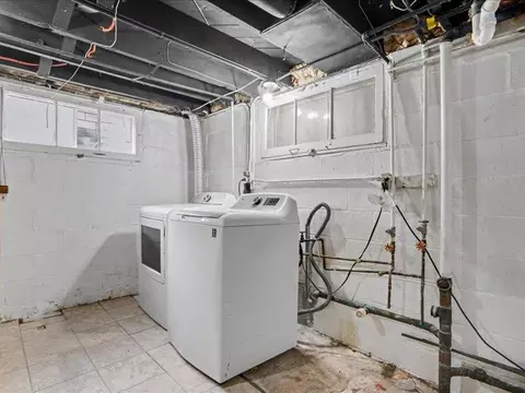 Other - 111 NE 34th St, Cedar Rapids, IA 52402 photo 9 of 9