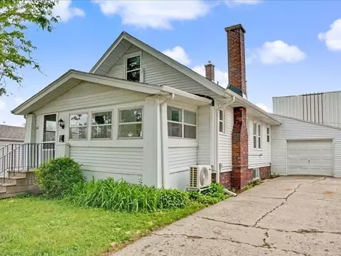 Other - 111 NE 34th St, Cedar Rapids, IA 52402 photo 2 of 9