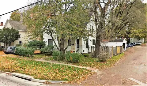 320 N Dodge St, Iowa City, IA 52245