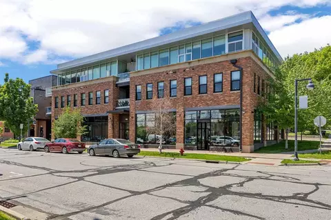 243 N Linn St, Iowa City, IA 52245