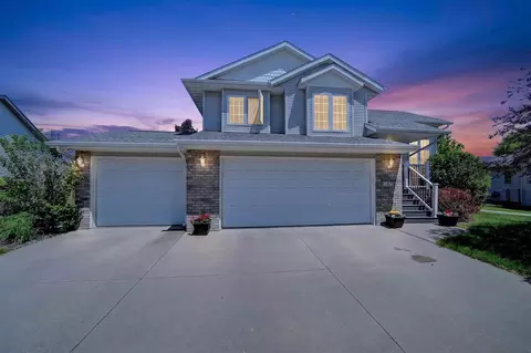 1074 Cory Ct, North Liberty, IA 52317