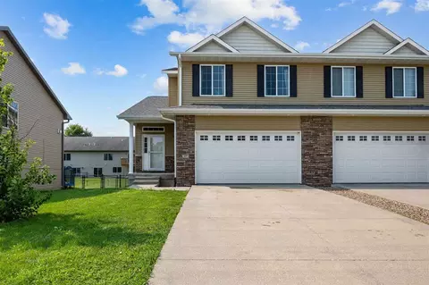 37 Ash Ct, North Liberty, IA 52317