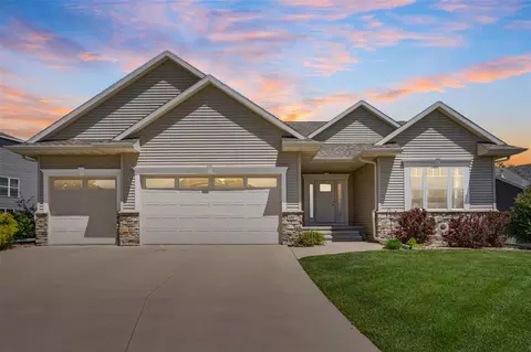 4807 Hay Field Ct SW, Cedar Rapids, IA 52404