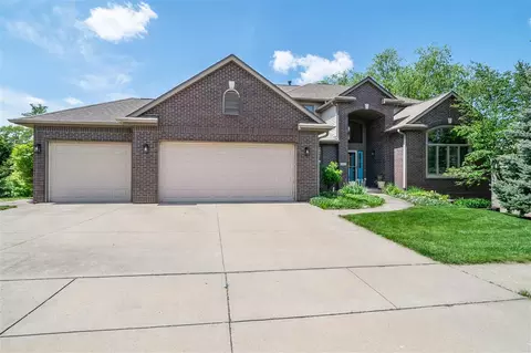 1802 Brown Deer Trl, Coralville, IA 52241