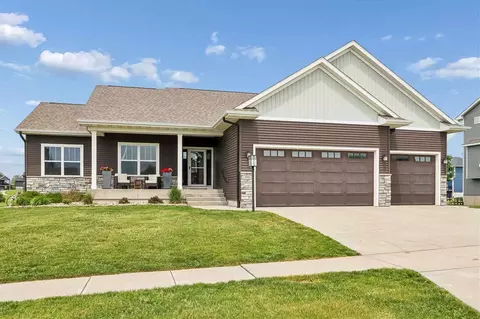 390 Canterbury St, North Liberty, IA 52317