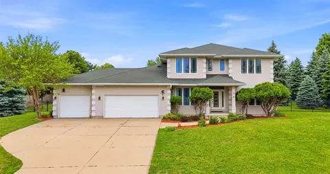 7012 Deer Horn Trl, Cedar Rapids, IA 52411