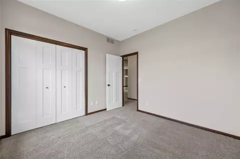 Bedroom - 3025 Ridgeview Dr, Ely, IA 52227 photo 3 of 7