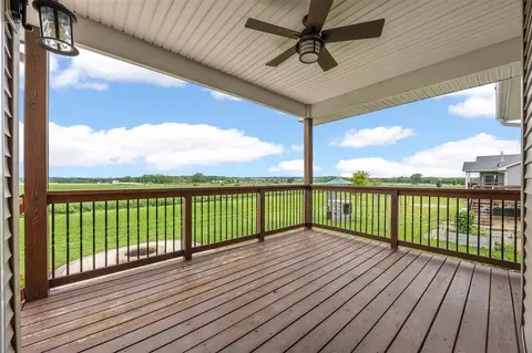 Exterior - 3025 Ridgeview Dr, Ely, IA 52227 photo 3 of 5