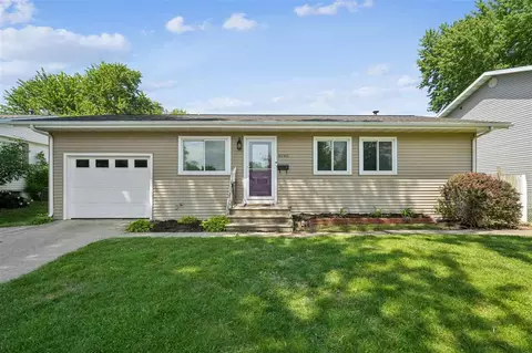 5240 Harbet Ave NW, Cedar Rapids, IA 52405